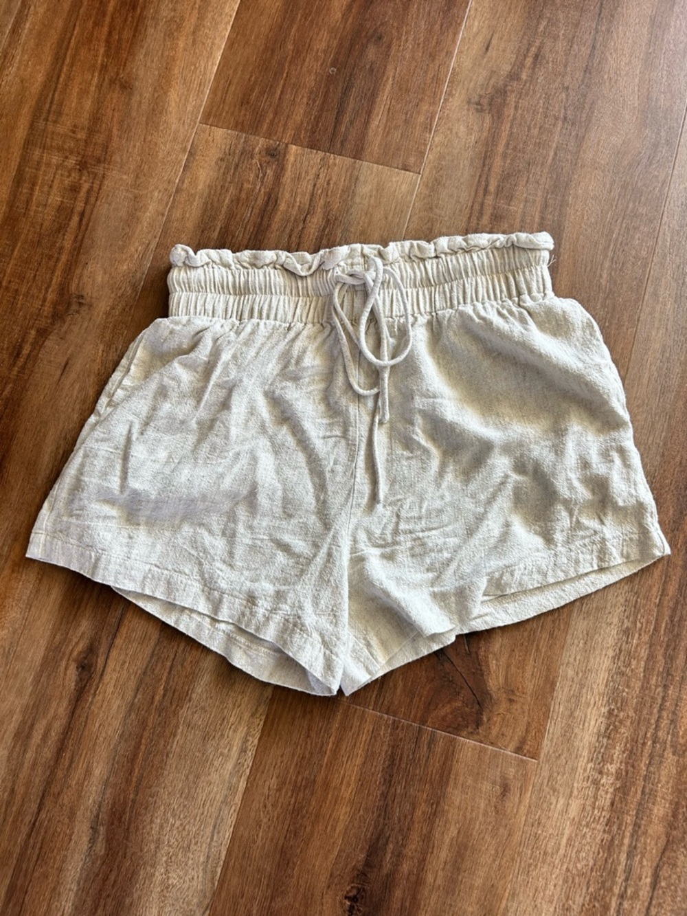 Linen blend short shorts Petal & Pup NWOT size 4